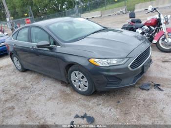  Salvage Ford Fusion