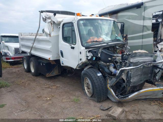  Salvage Freightliner 114sd