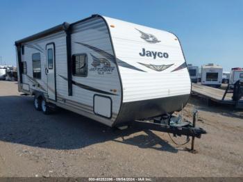  Salvage Jayco Jay Flight Travel Trailer