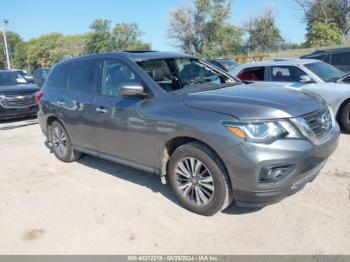  Salvage Nissan Pathfinder