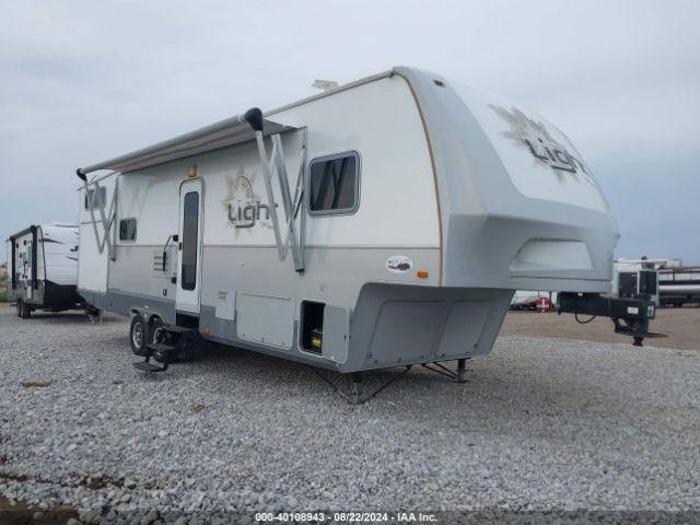  Salvage Open Range Light Fifth Wheel Se