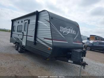  Salvage Heartland Pioneer Toy Hauler