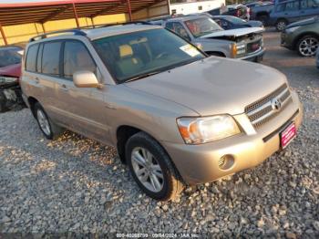  Salvage Toyota Highlander