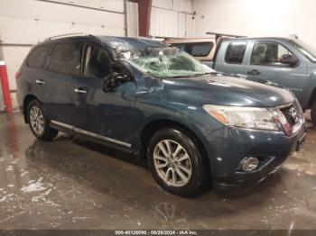  Salvage Nissan Pathfinder