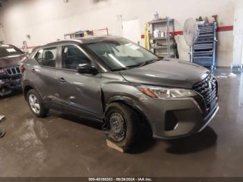  Salvage Nissan Kicks