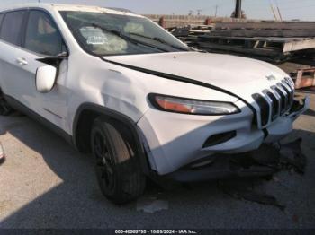  Salvage Jeep Cherokee