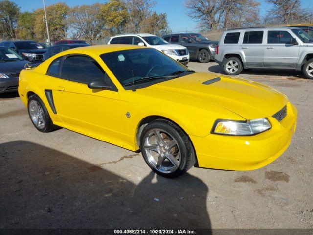  Salvage Ford Mustang