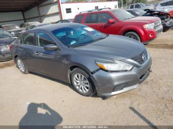  Salvage Nissan Altima