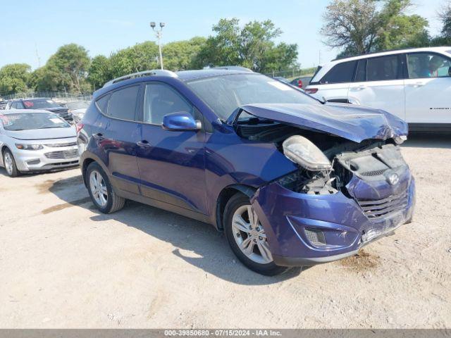  Salvage Hyundai TUCSON