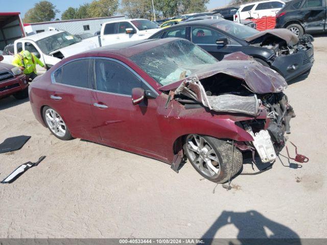  Salvage Nissan Maxima