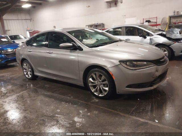  Salvage Chrysler 200