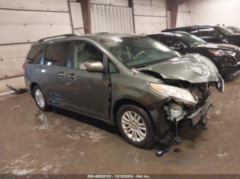  Salvage Toyota Sienna