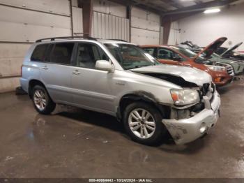  Salvage Toyota Highlander