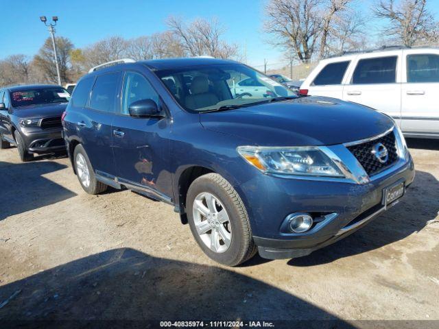  Salvage Nissan Pathfinder