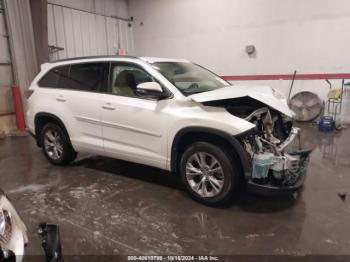  Salvage Toyota Highlander