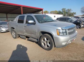  Salvage Chevrolet Avalanche 1500