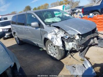  Salvage Chrysler Town & Country