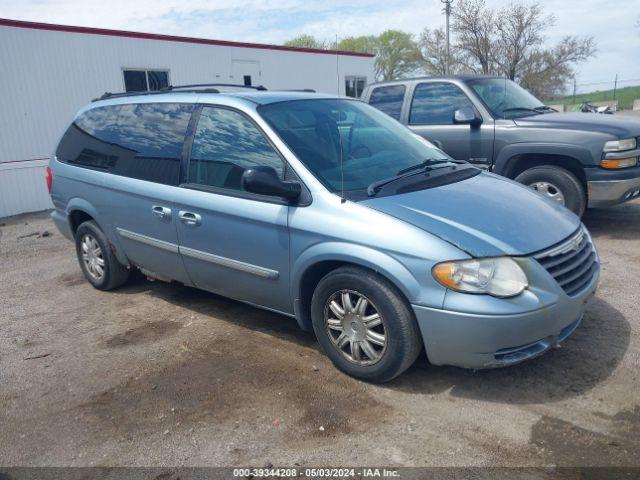  Salvage Chrysler Town & Country