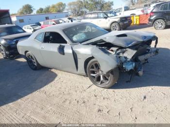  Salvage Dodge Challenger