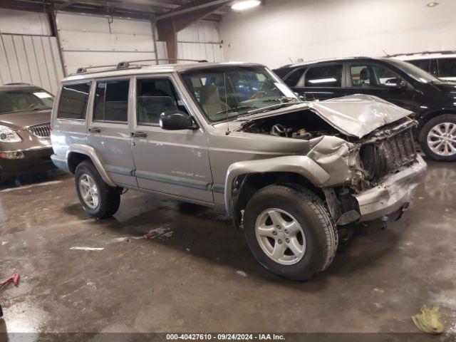  Salvage Jeep Cherokee