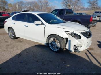  Salvage Nissan Altima