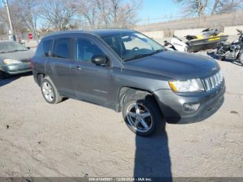  Salvage Jeep Compass