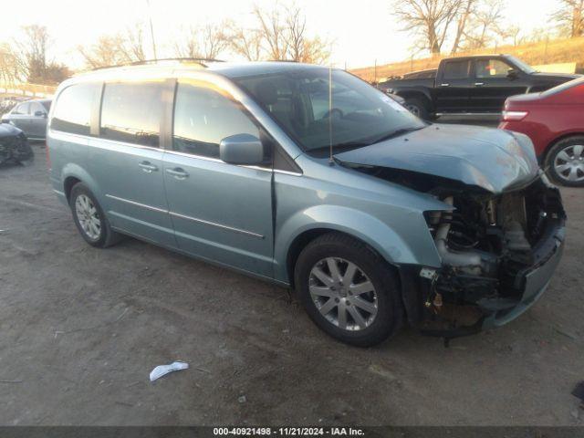  Salvage Chrysler Town & Country