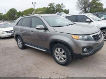  Salvage Kia Sorento