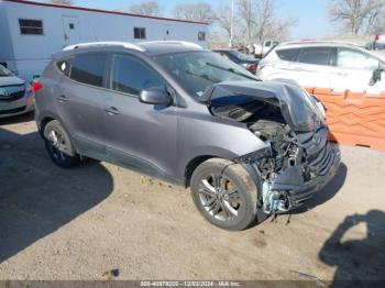  Salvage Hyundai TUCSON