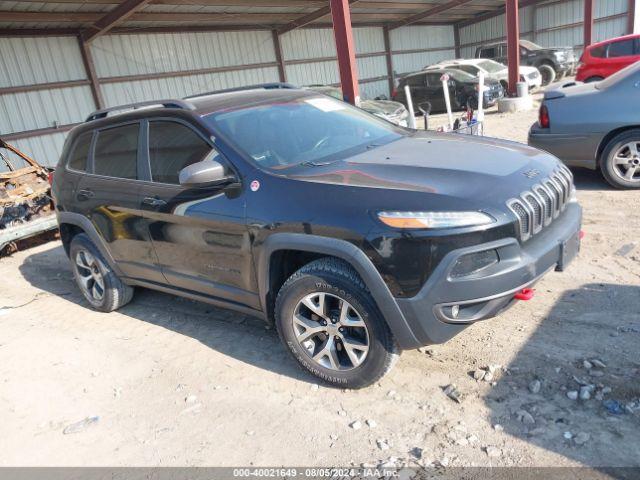  Salvage Jeep Cherokee