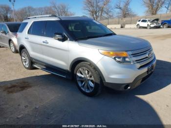  Salvage Ford Explorer