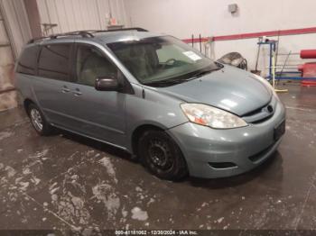  Salvage Toyota Sienna