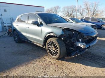  Salvage Porsche Cayenne