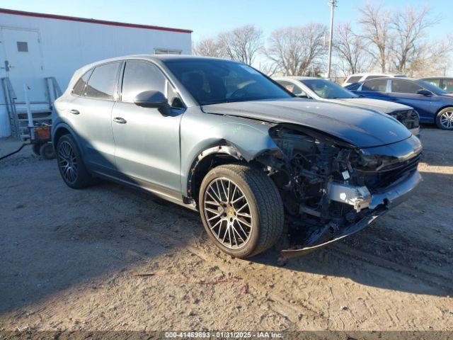  Salvage Porsche Cayenne