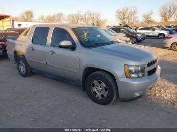  Salvage Chevrolet Avalanche 1500