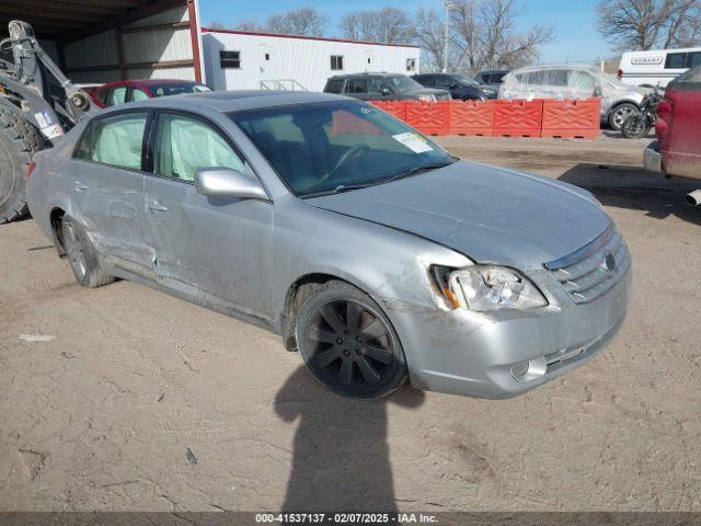  Salvage Toyota Avalon