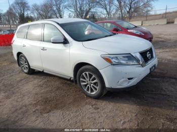  Salvage Nissan Pathfinder