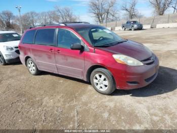  Salvage Toyota Sienna