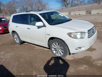  Salvage Toyota Highlander