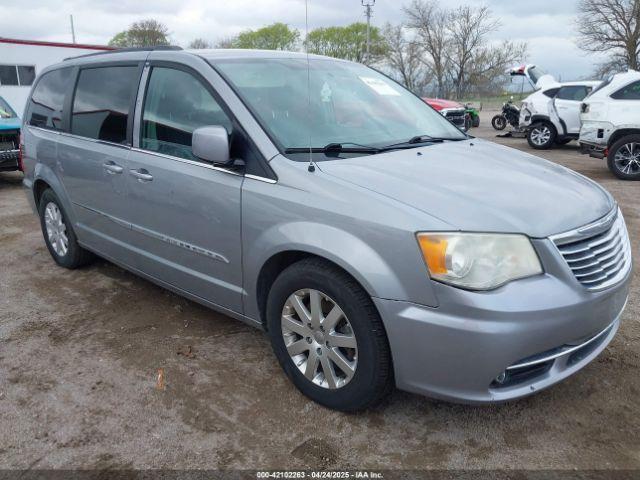 Salvage Chrysler Town & Country