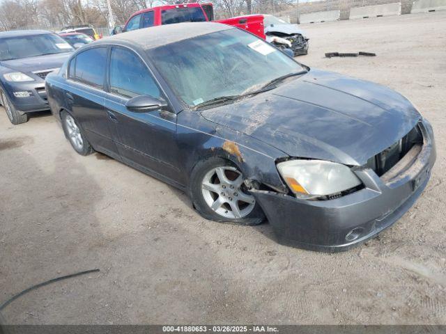  Salvage Nissan Altima