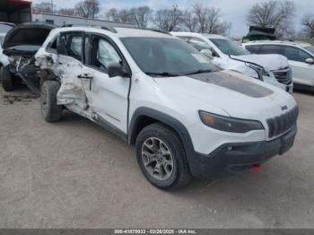  Salvage Jeep Cherokee