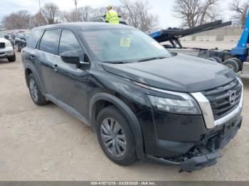  Salvage Nissan Pathfinder