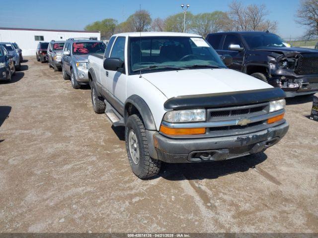  Salvage Chevrolet S-10