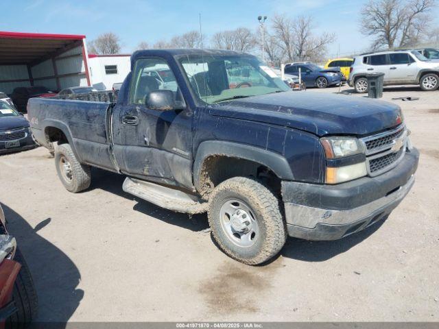  Salvage Chevrolet Silverado 2500