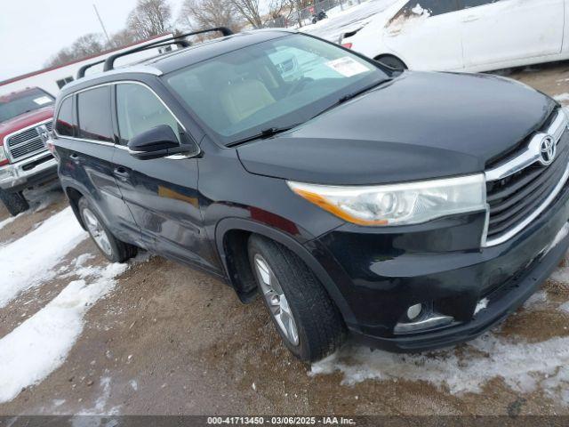  Salvage Toyota Highlander