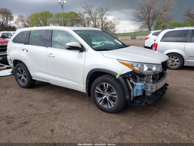  Salvage Toyota Highlander