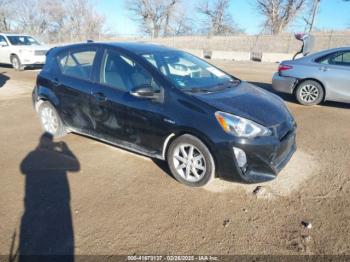  Salvage Toyota Prius c