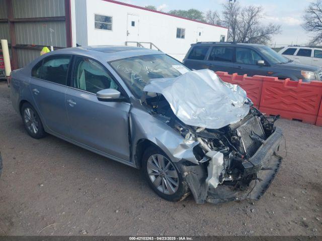  Salvage Volkswagen Jetta