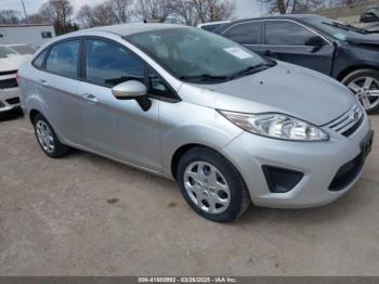  Salvage Ford Fiesta